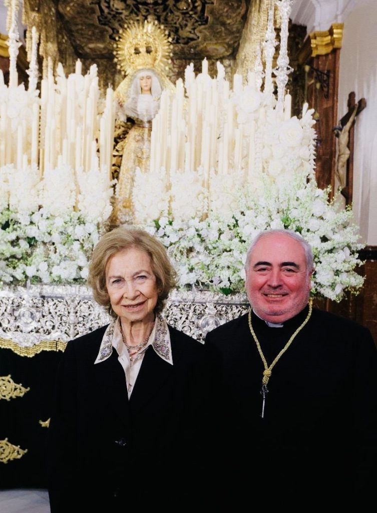 S.M. la Reina Doña Sofía. Jueves Santo 2025